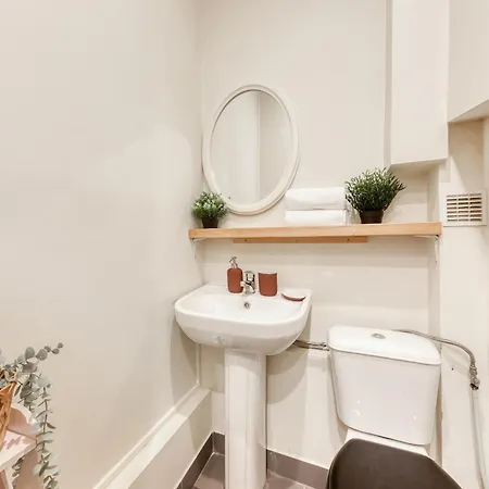 Apartment Paisible, Station Rer B 10 Min, Orly, Paris, Autonomous Access *