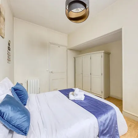 Paisible, Station Rer B 10 Min, Orly, Paris, Autonomous Access Apartment *